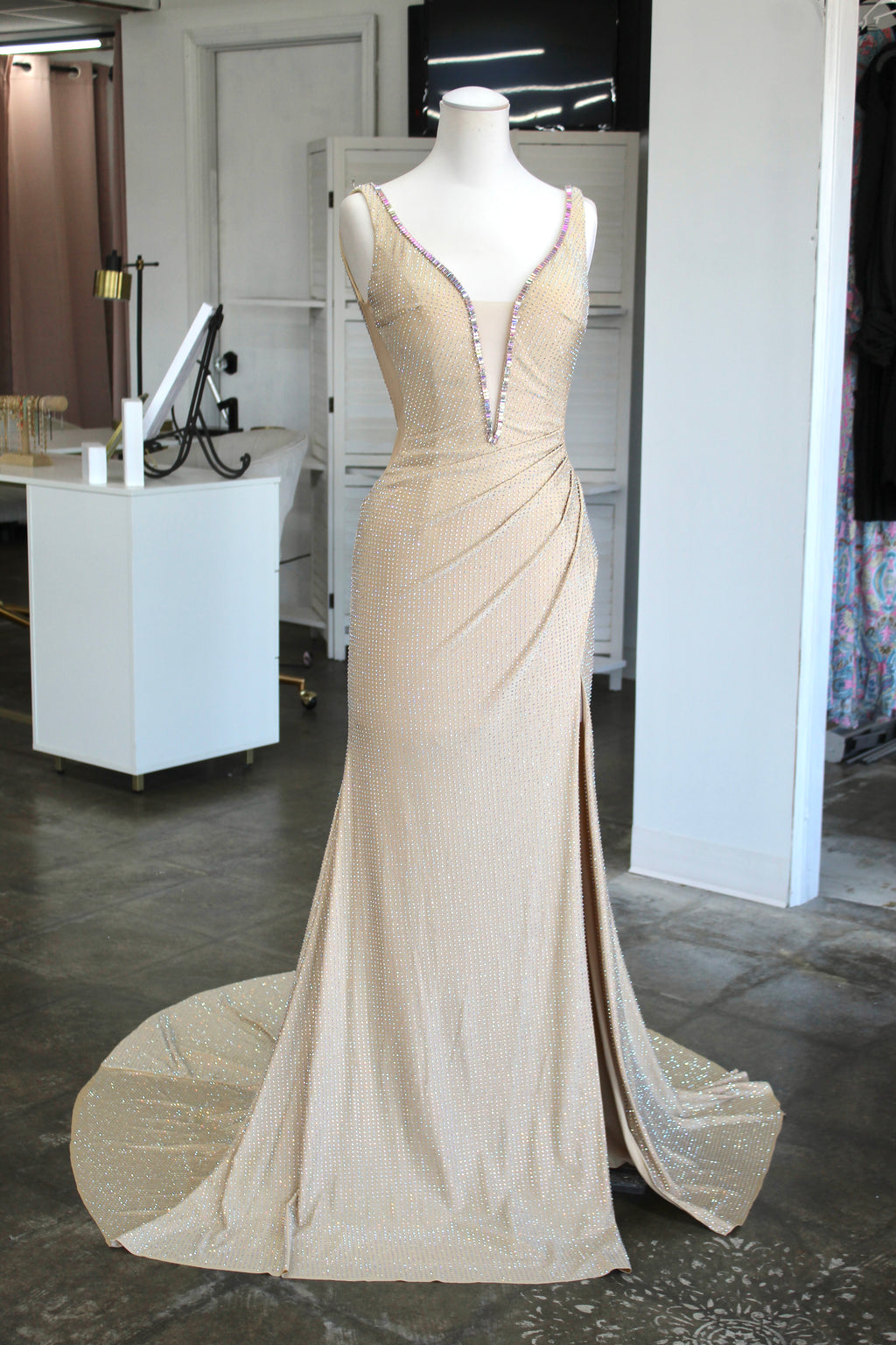 Johnathan Kayne 3227 (Champagne)- Size 8