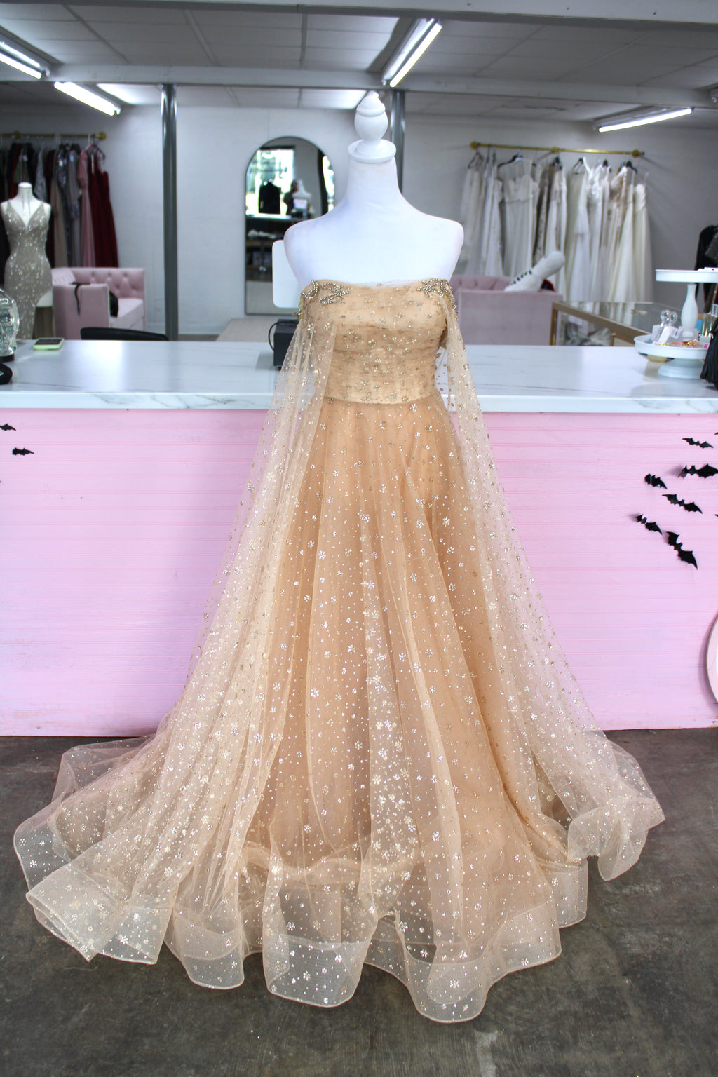 Tarik Ediz Glitter Tulle Gown – Champagne (Size 4)