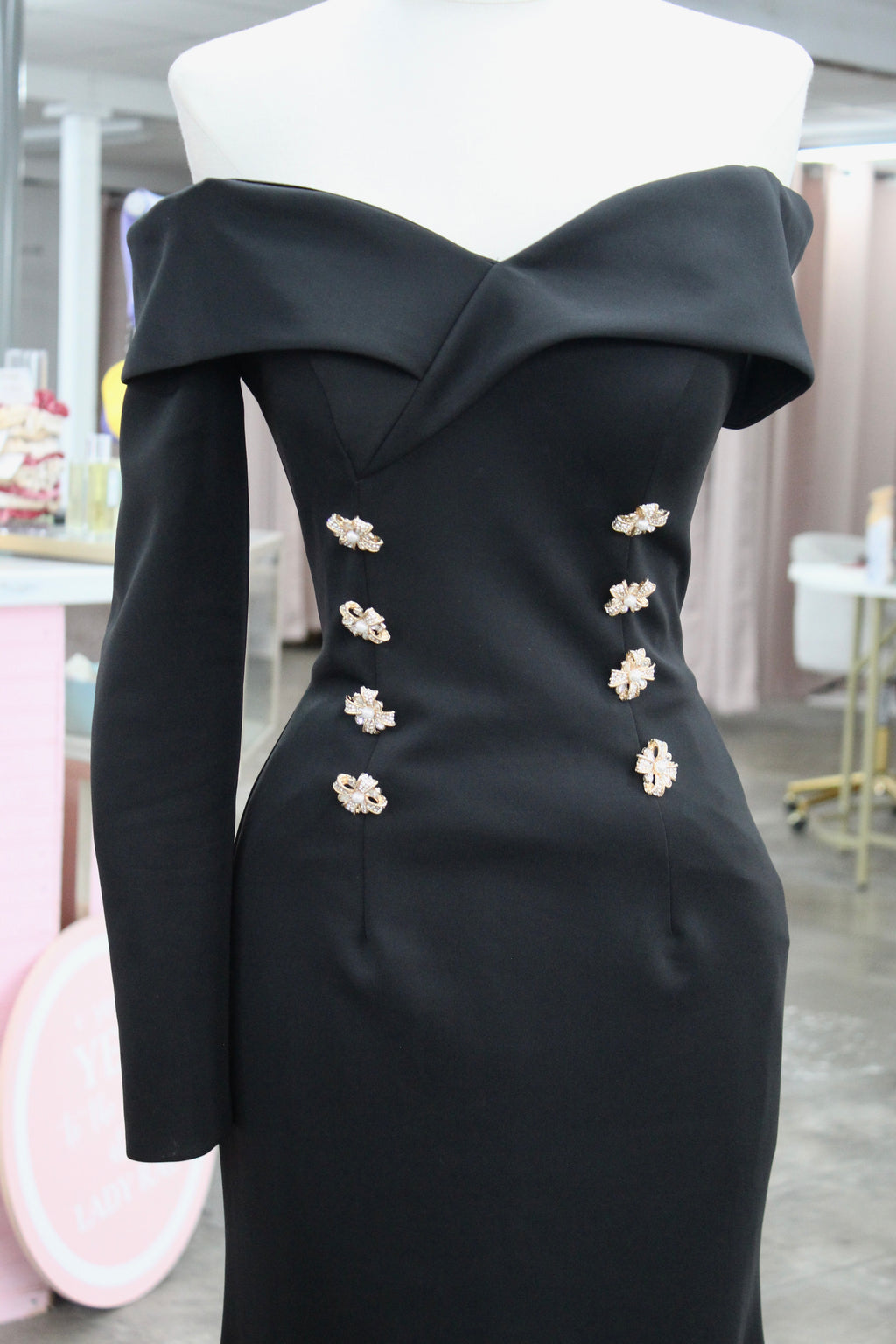 Johnathan Kayne 3068- Size 4