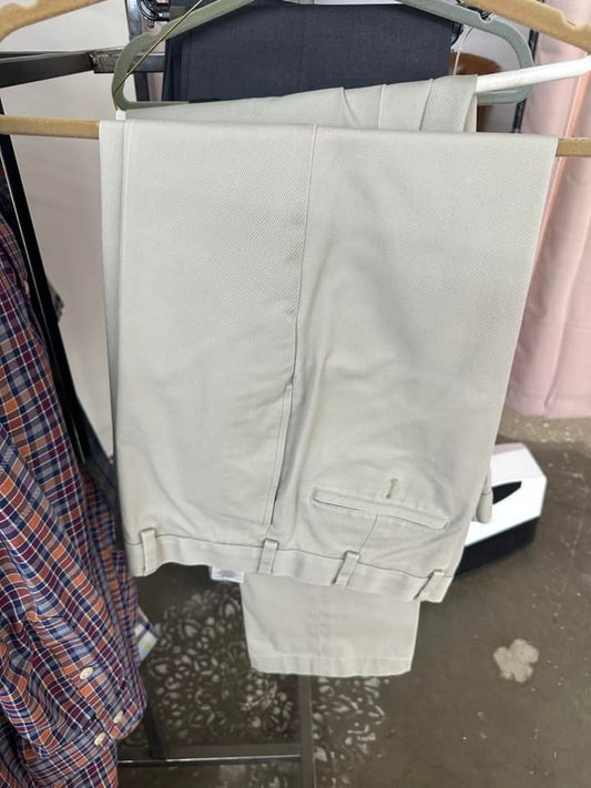 Mens 35 x 32 Khakis