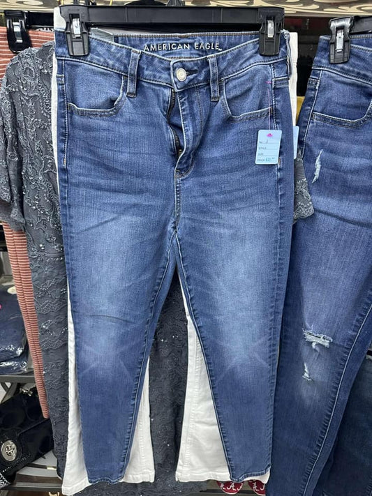 Size 4 American Eagle Jeans