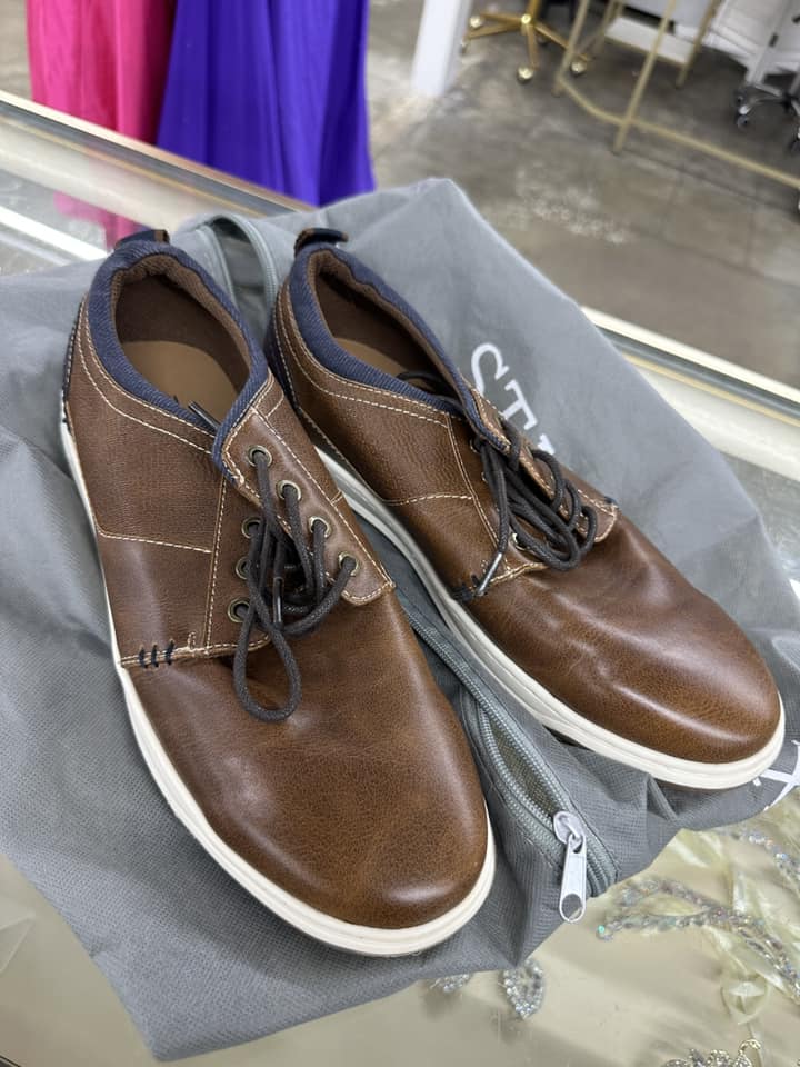 Men’s 8.5 Rye- from stitch fix new in the bag