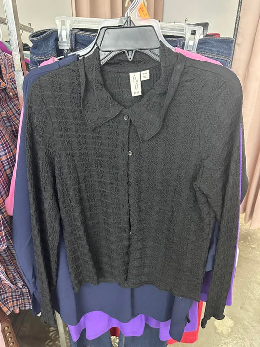 Medium Button Up Top