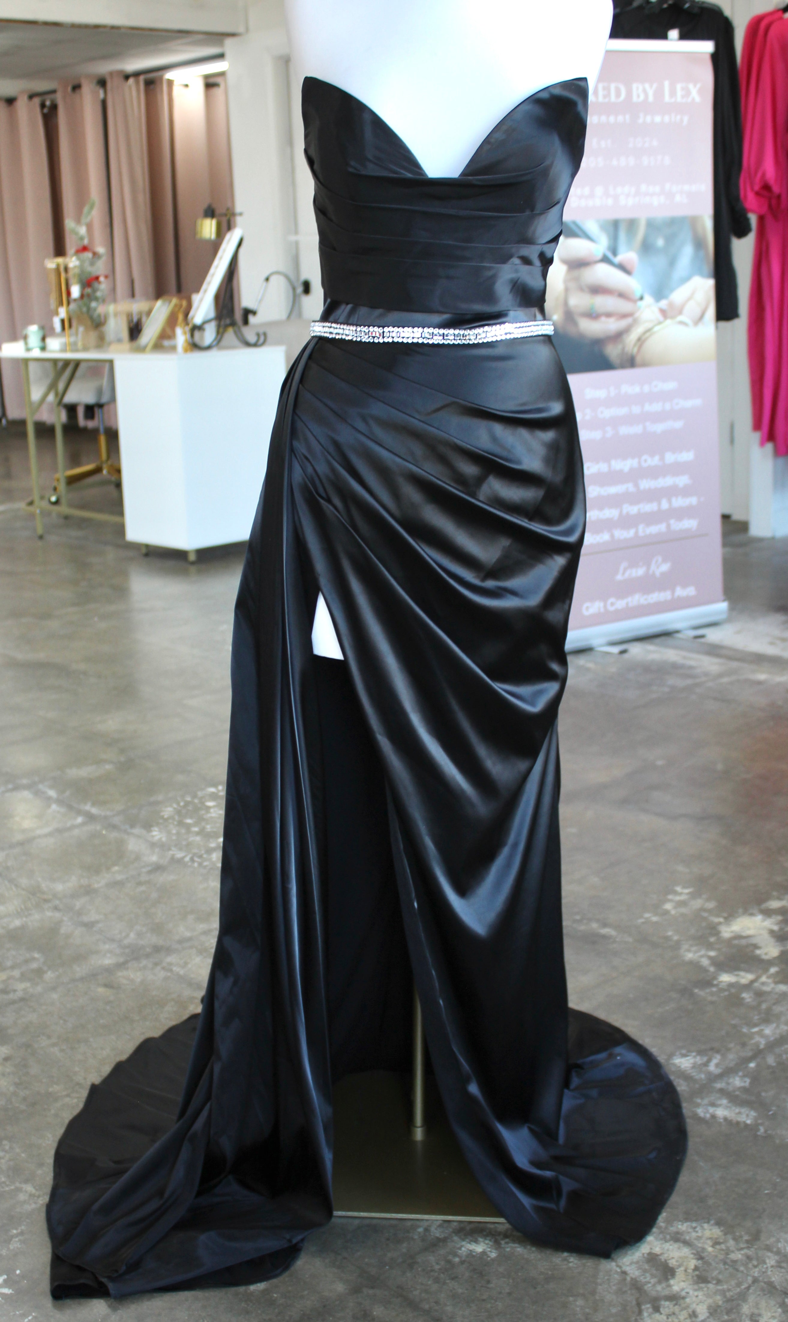 Johnathan Kayne 2914- Size 12