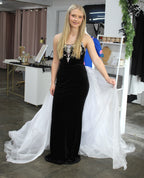 Johnathan Kayne 2945 size 4