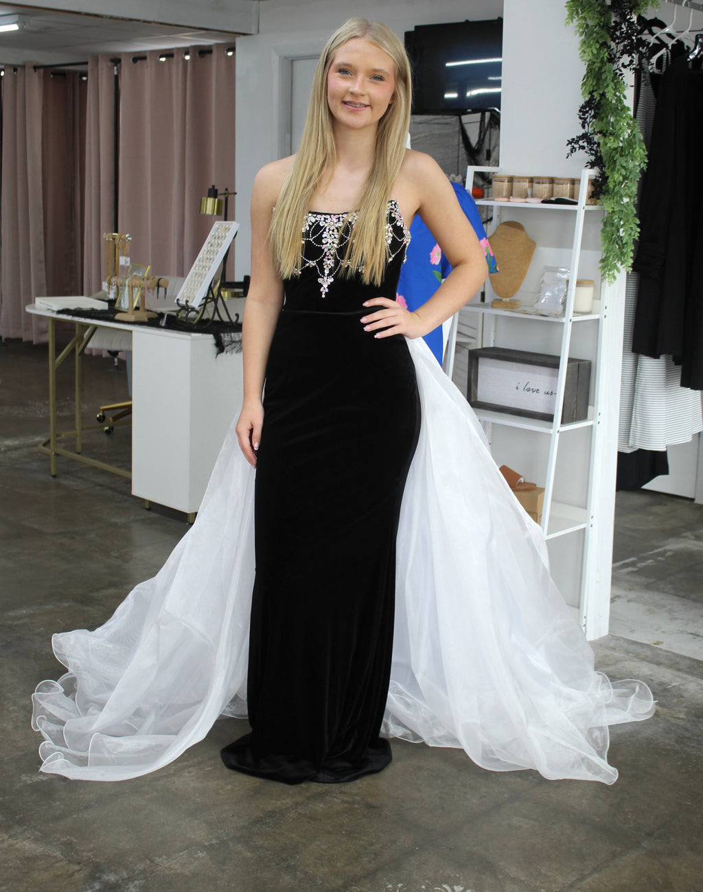 Johnathan Kayne 2945 size 4