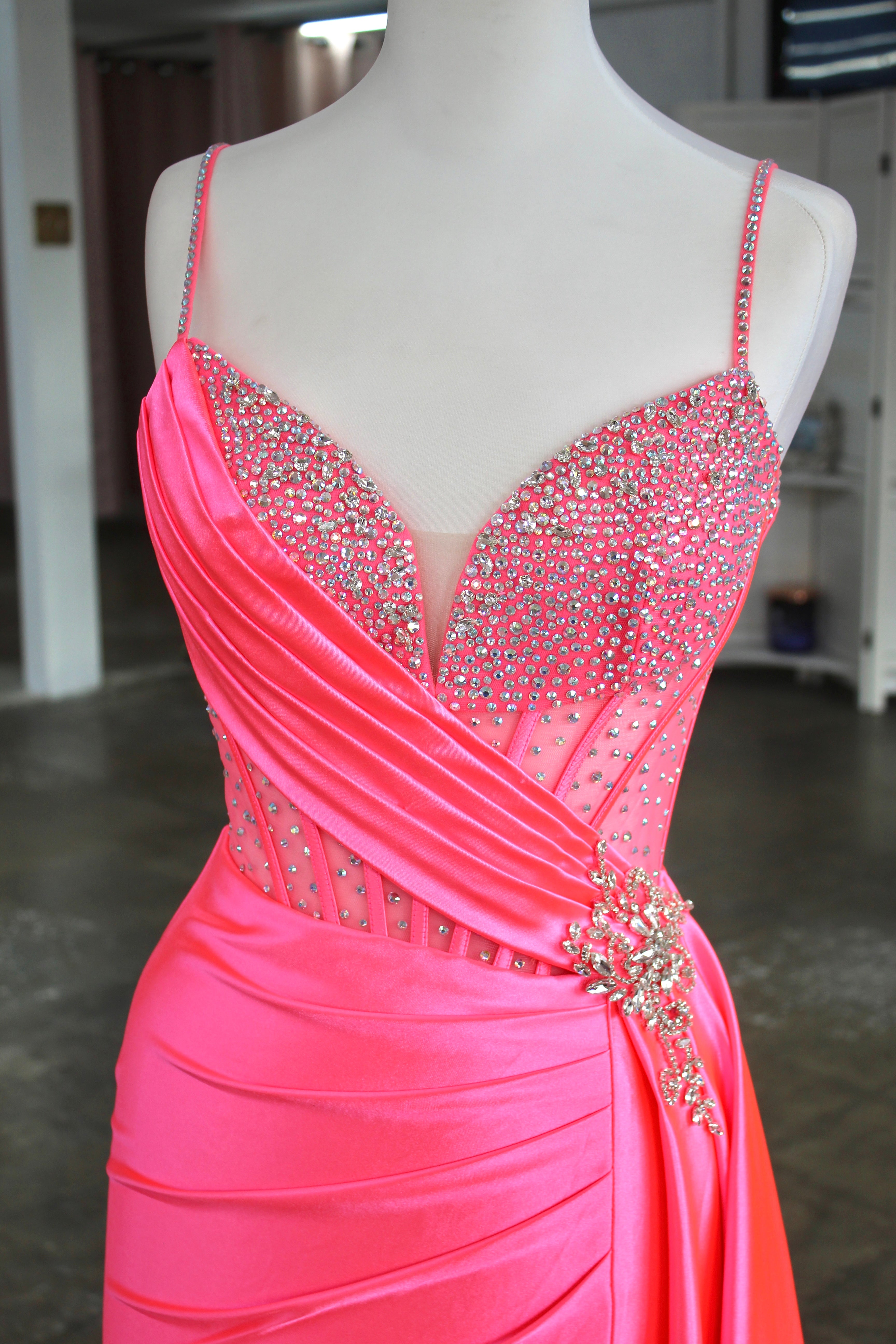 Johnathan Kayne 3215 (Hot Coral)-Size 8