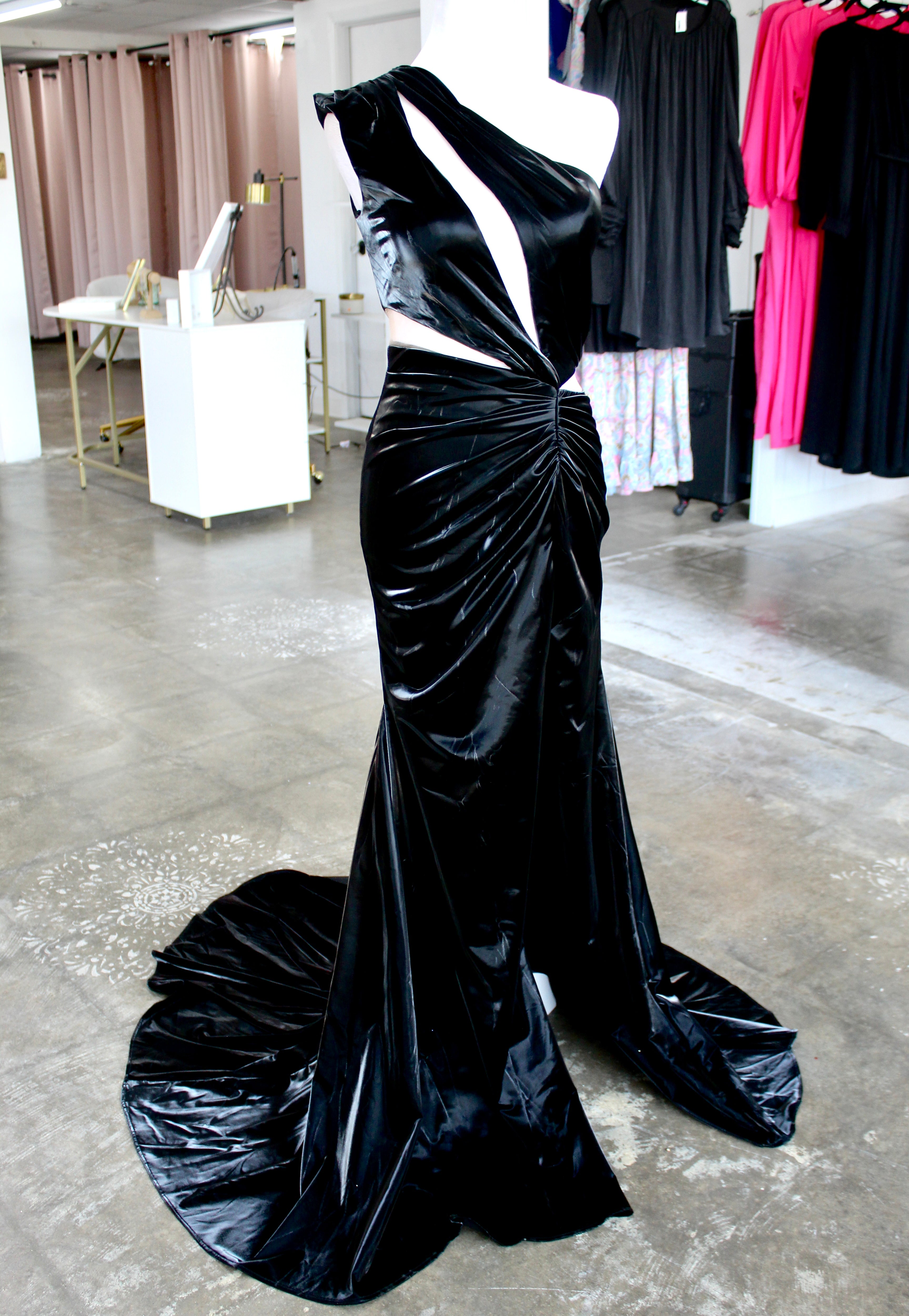 Johnathan Kayne 3255 (Black)-Size 0