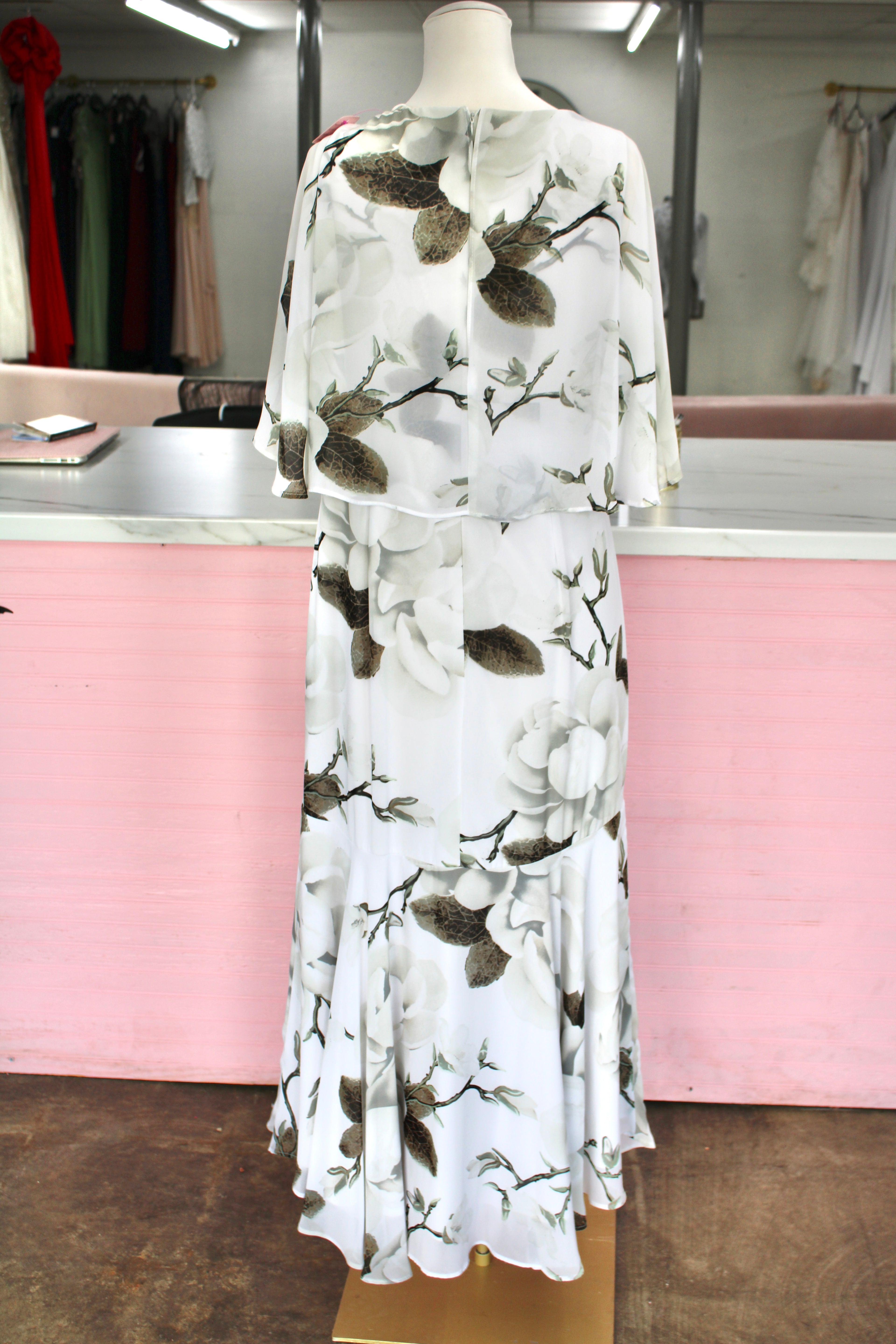 R&M Richard’s- Size 12