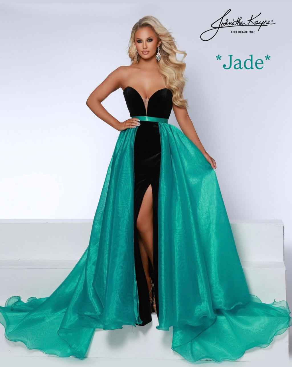 *PREORDER* Overskirt 1