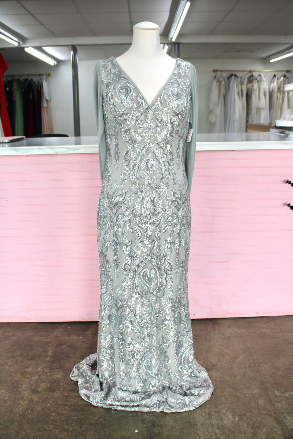 R&M Richard’s- Size 12