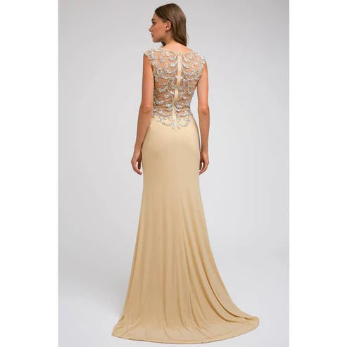 SLEEVELESS FITTED EVENING GOWN: LIGHT GOLD / XS