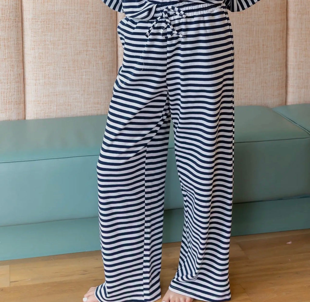 LULU MAC Navy & White Striped Pants (set)