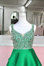 Mac Duggal Beaded Gown – Emerald Green (Size 4)