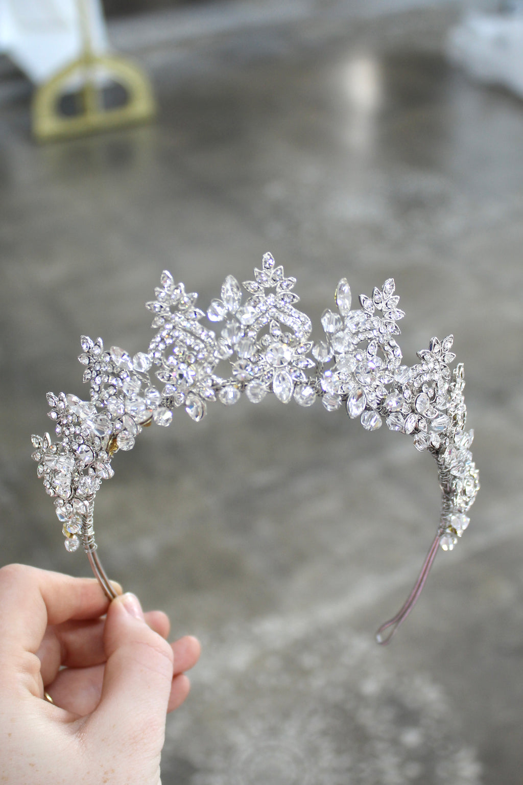 Bridal Deal — David’s Bridal Wedding Gown + Veil + Tiara | Size 12