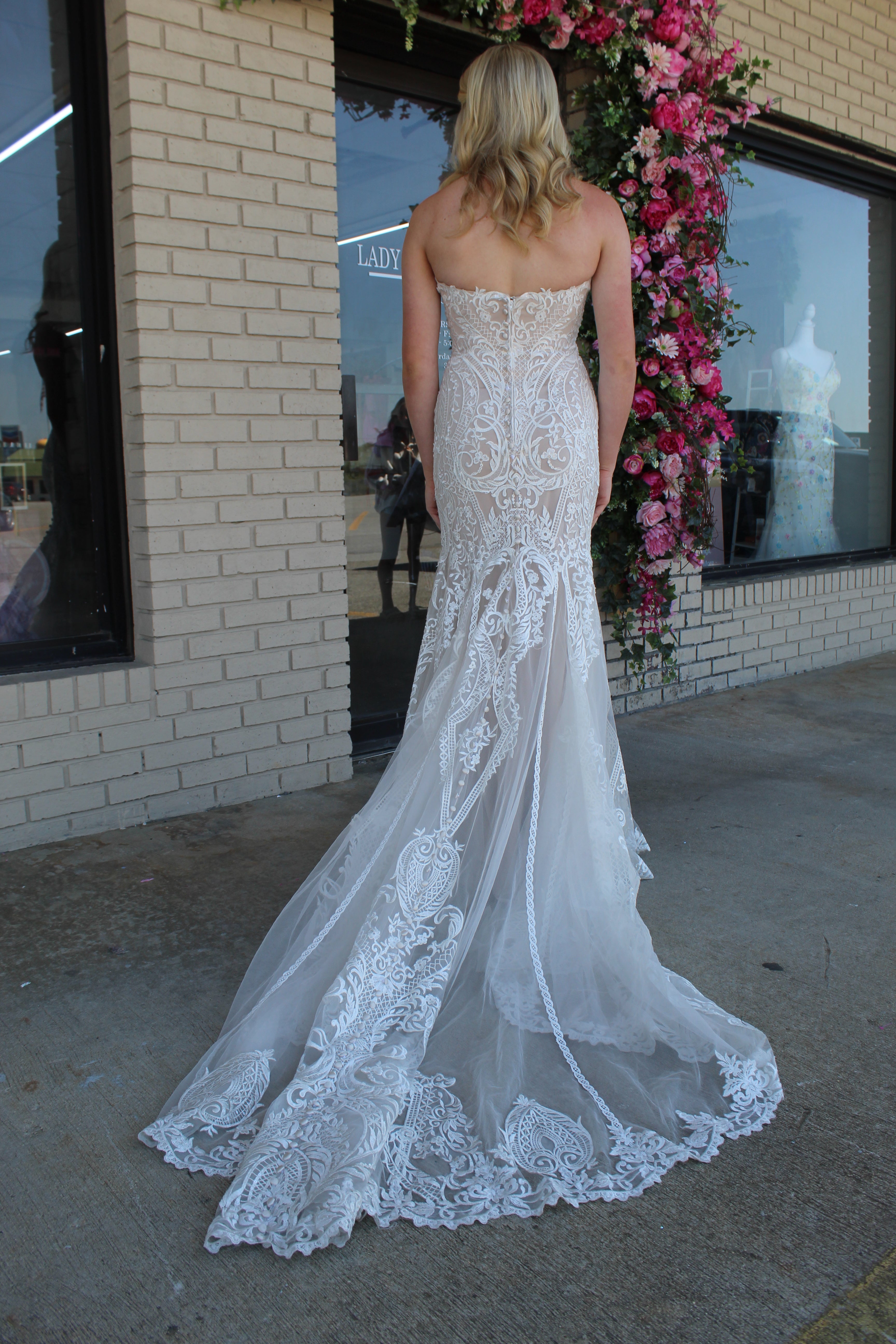 Allure Bridal Size 6