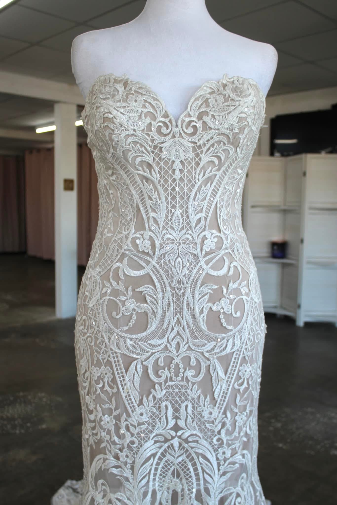 Allure Bridal Size 6