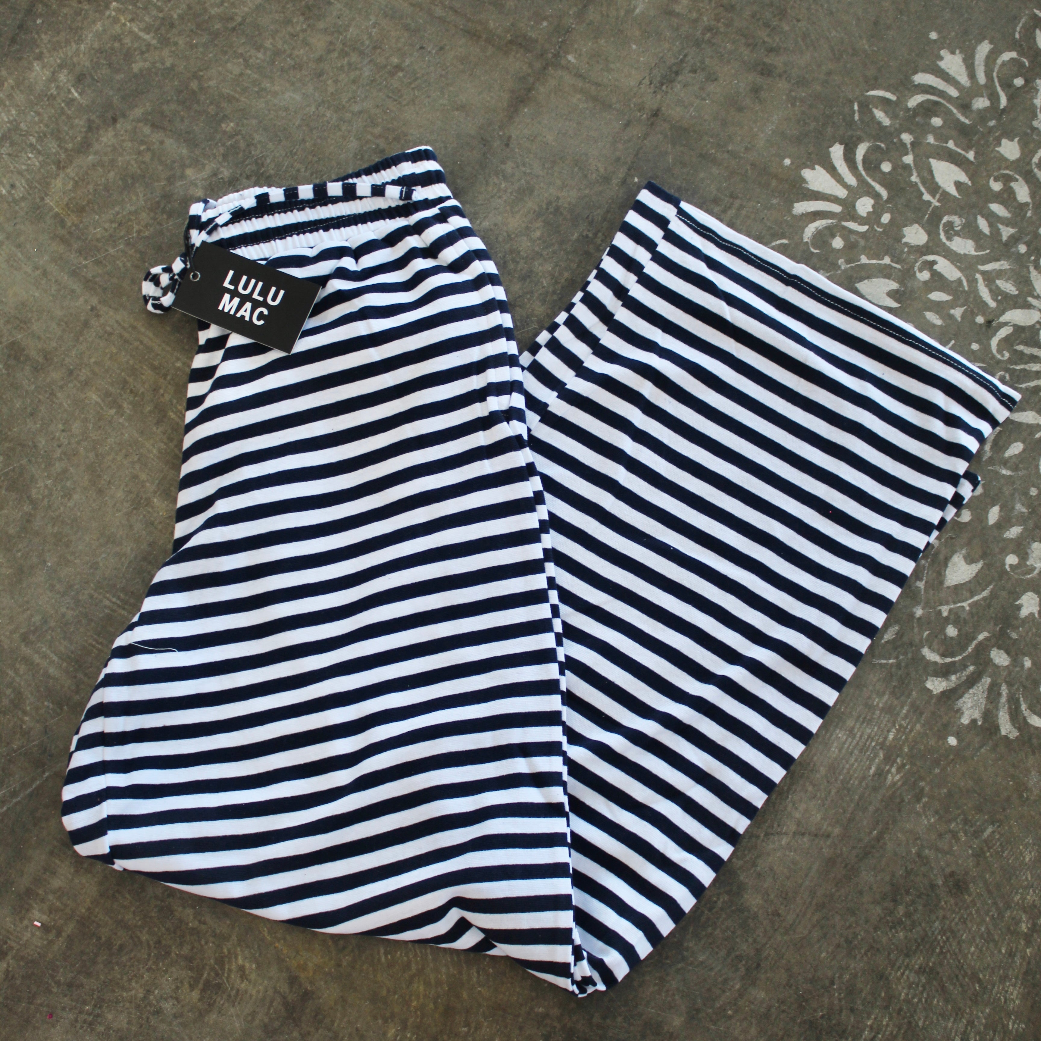 LULU MAC Navy & White Striped Pants (set)