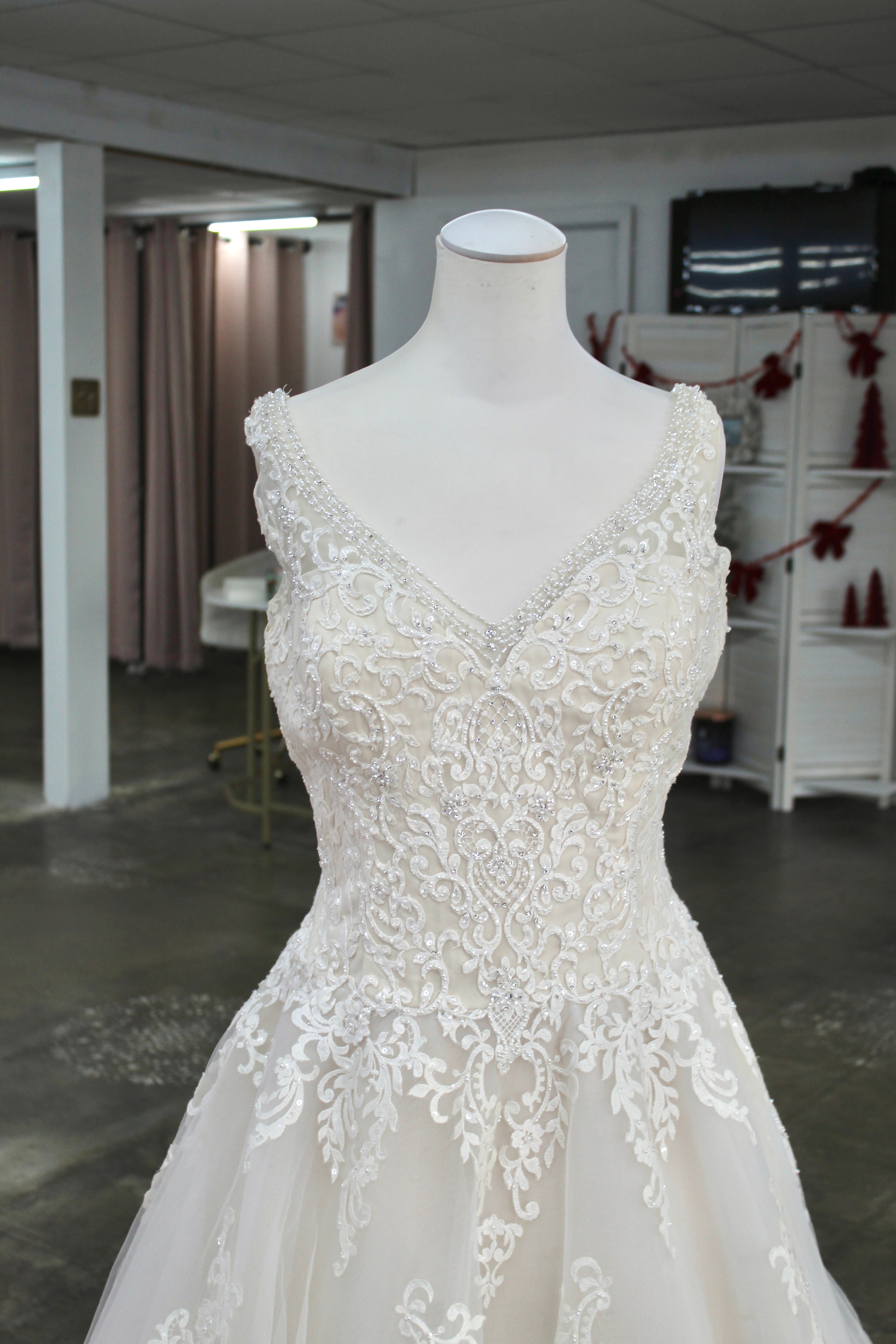 Romantic Bridals-Size 16