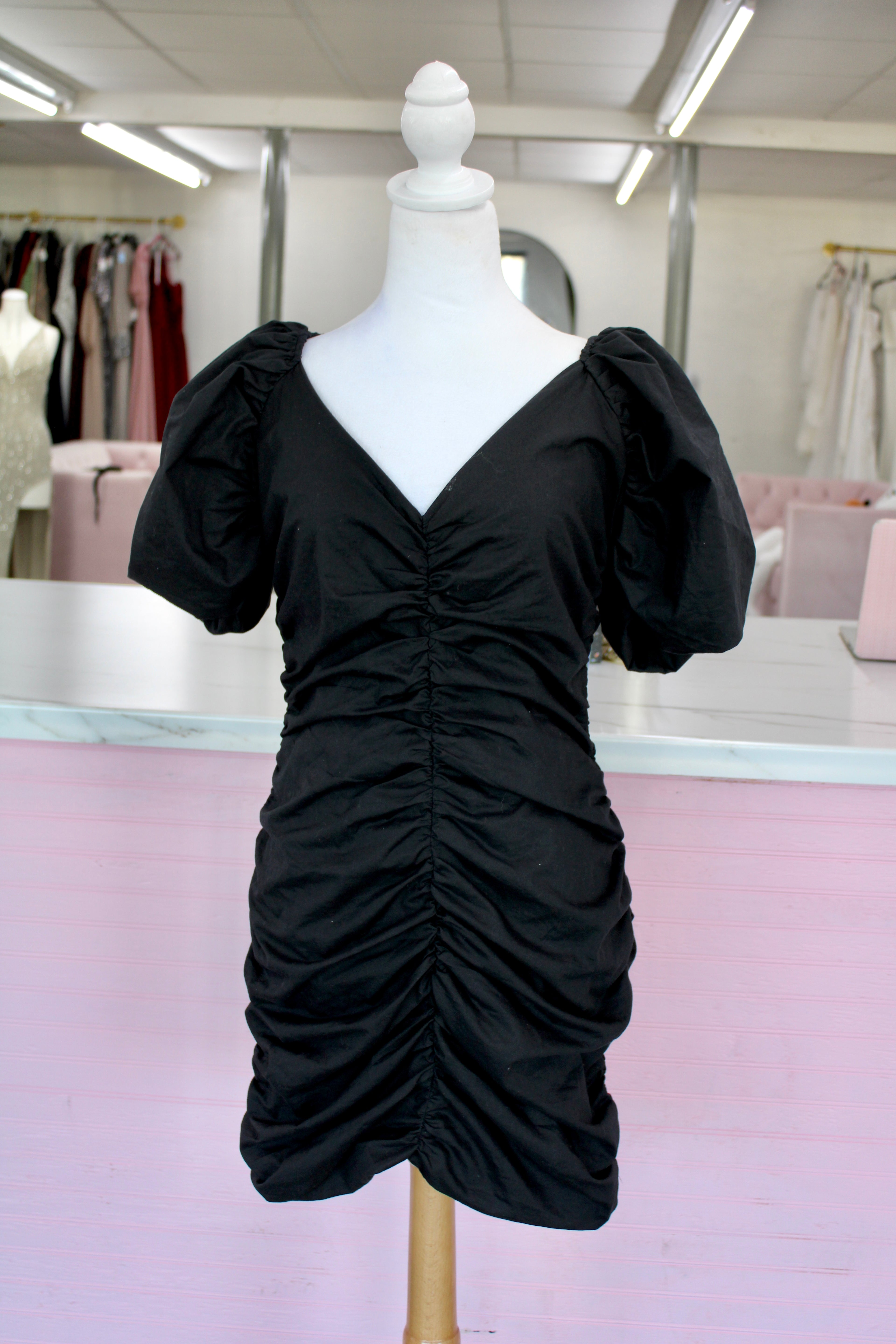HVFVE Ruched Puff Sleeve Mini Dress – Black (Size M)